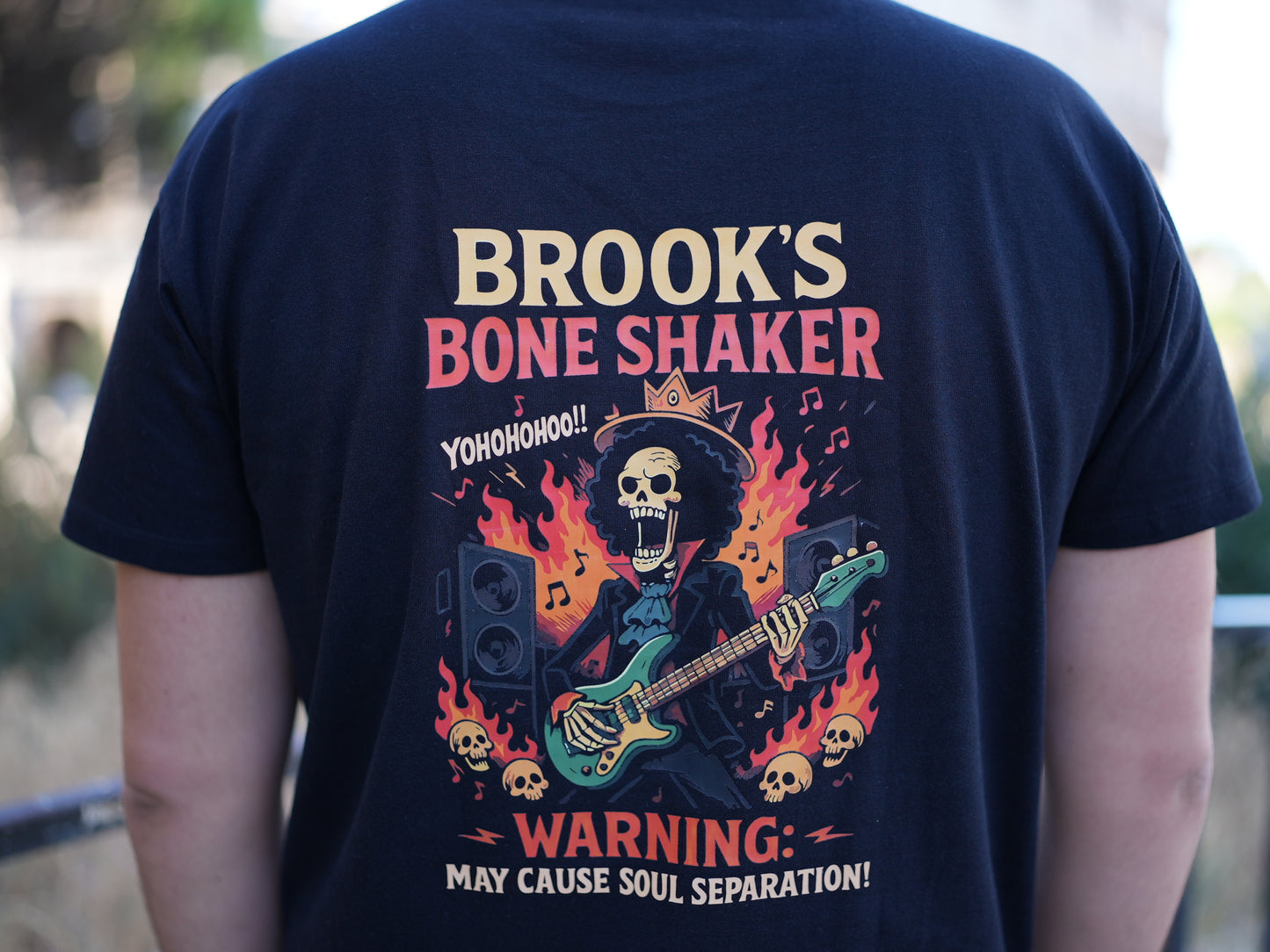 🎃🎃🎃 T-Shirt “Yohohohooo!!” — loud, legendary, and bone-rattling.